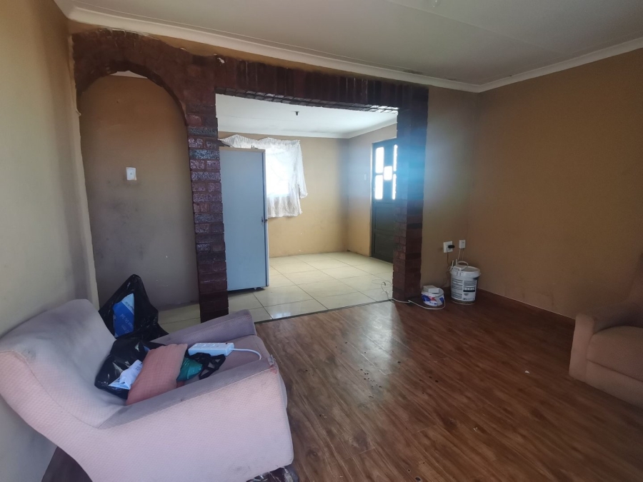 2 Bedroom Property for Sale in Zwide Eastern Cape